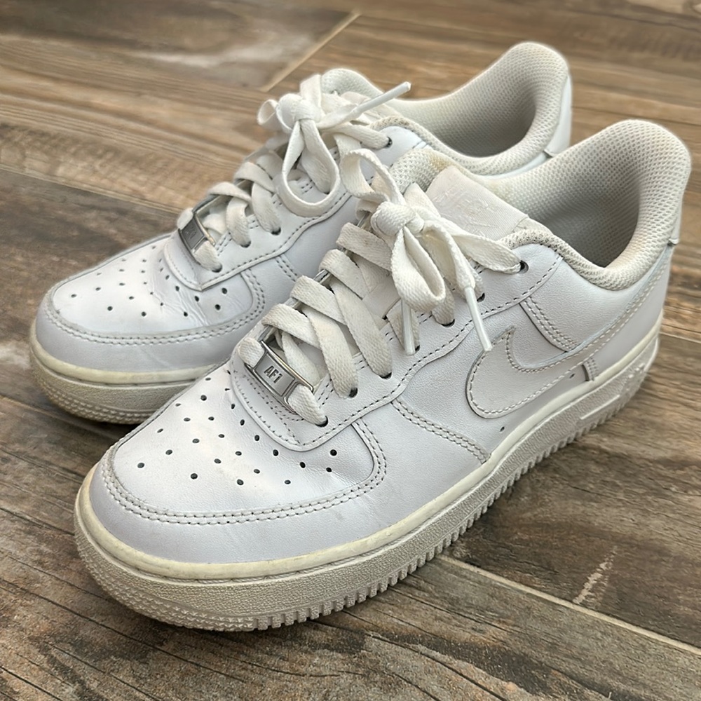 nike air forces size 5